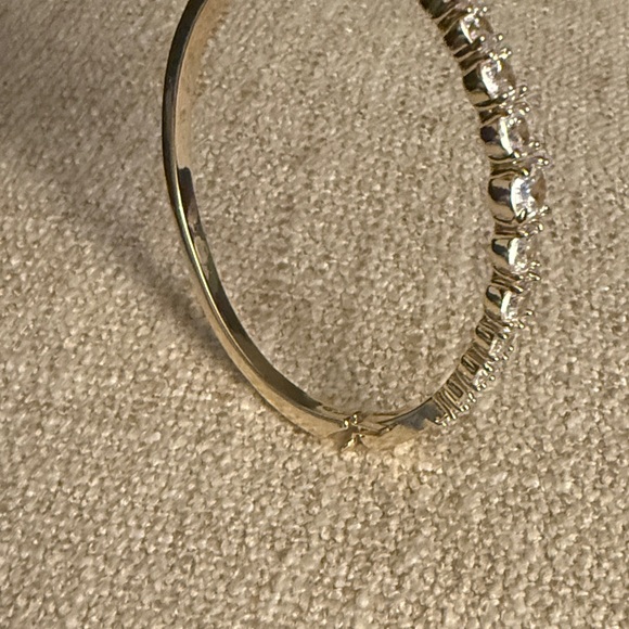 Elegant Gold and Silver Women's Bracelet - Picture 8 of 9